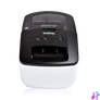 Kép 2/8 - BROTHER Címkenyomtató QL-700, asztali, thermál, 93 címke/perc, 150mm/mp, USB, 300dpi, LED kijelző, DK címke