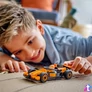 Kép 6/7 - LEGO® City F1®-es pilóta McLaren versenyautóval, minijárművet tartalmazó játékkészlet 60442