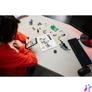 Kép 6/7 - LEGO® Fortnite® Peely és Sparkplug táborhelye, videójátékon alapuló építőszett 77075