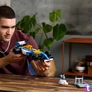 Kép 6/7 - LEGO® Icons Williams Racing FW14B és Nigel Mansell, dekoráció a home office íróasztalodra 10353
