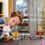 Kép 5/7 - LEGO® Minecraft® A szellemléghajó és falutámadás, ajándék játék gamereknek, gyermekeknek 21273