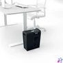 Kép 3/6 - Rexel Secure X8 Iratmegsemmisítő Black