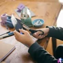 Kép 4/5 - Olló, iskolai, 18 cm, FISKARS, csillámos fekete