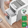 Kép 4/10 - Iratmegsemmisítő, konfetti, 150 lap, LEITZ "IQ AutoFeed Office 150 P4 Pro"