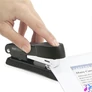 Kép 2/3 - Tűzőgép, 24/6, 26/6, 20 lap, fém, RAPESCO "Minno Half-Strip", fekete