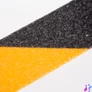Kép 3/4 - Ragasztószalag, csúszásmentes, 5 m x 50 mm, sárga / fekete